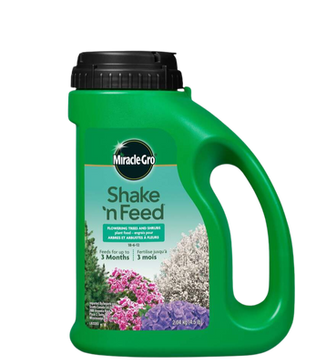 Miracle Gro Shake n Feed Flowering Trees and Shrubs Plant Food | 2kg